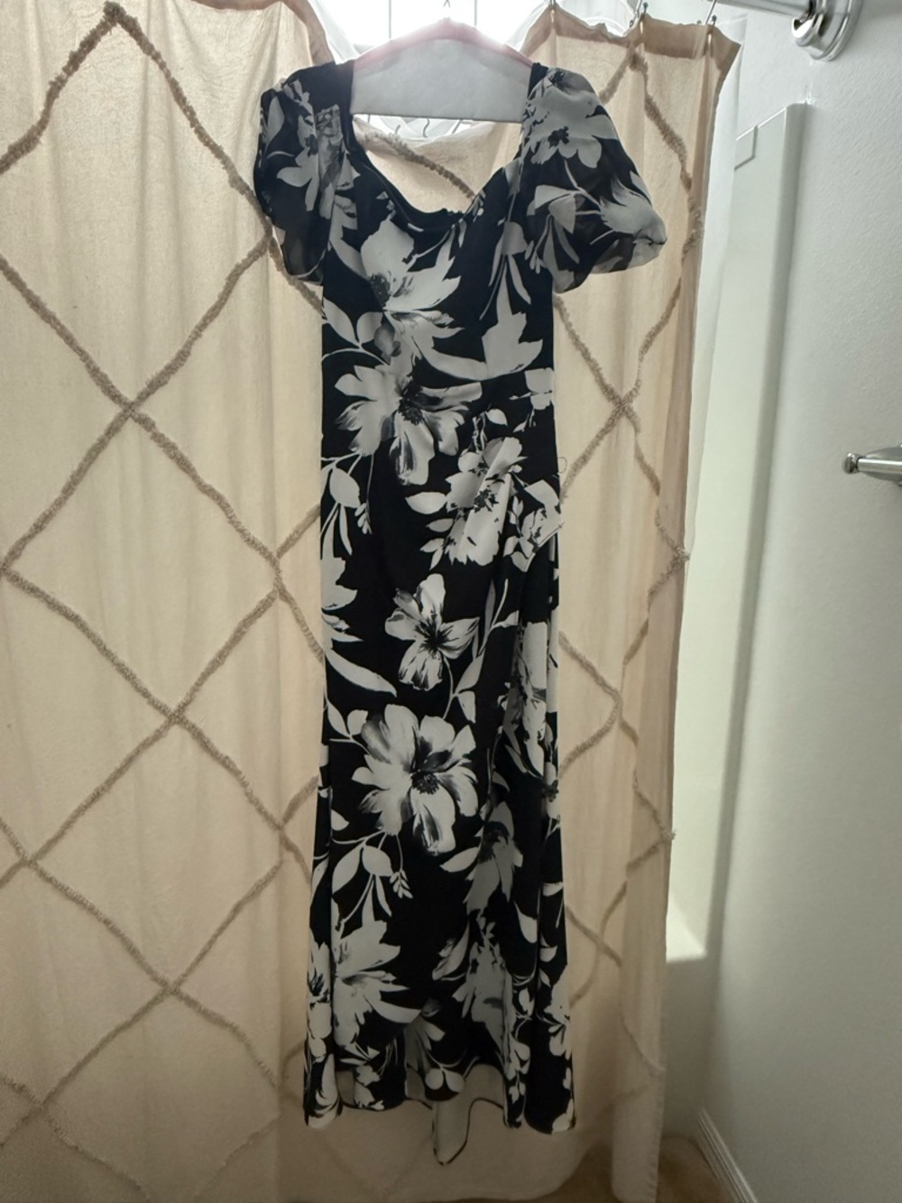 Xscape Black and White Floral Maxi Dress